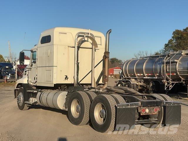 Mack CXU613 Truck Tractor Units