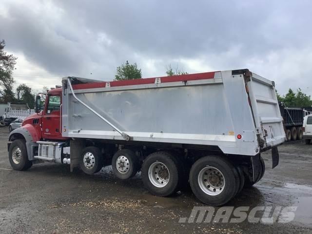Mack GU713 Tipper trucks