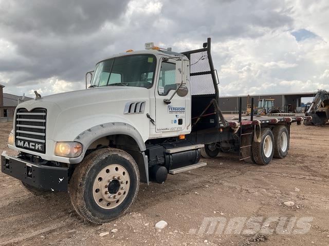 Mack GU713 Flatbed/Dropside trucks