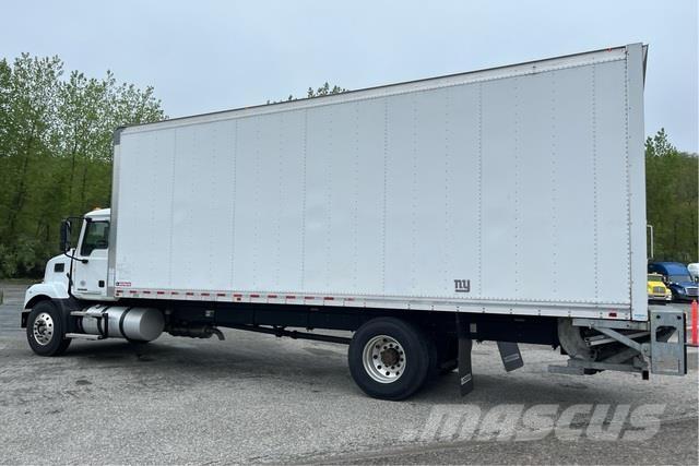 Mack MS642 Van Body Trucks