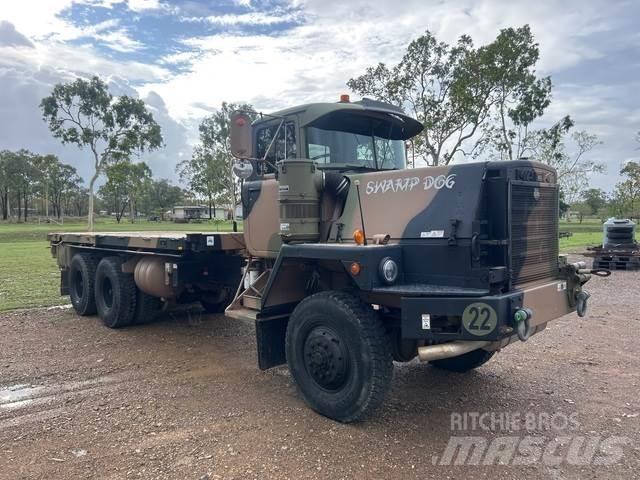 Mack R686T Flatbed/Dropside trucks