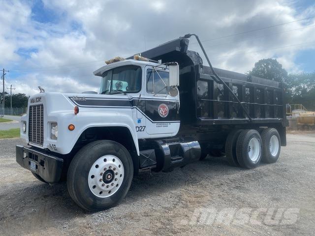 Mack R690ST Tipper trucks