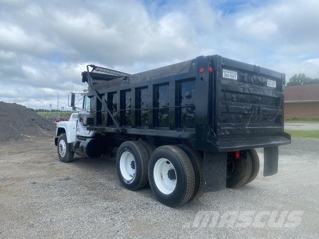 Mack R690ST Tipper trucks