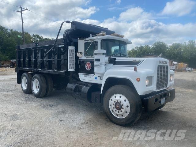 Mack R690ST Tipper trucks