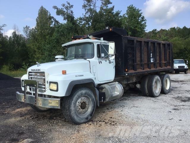 Mack RD688S Tipper trucks