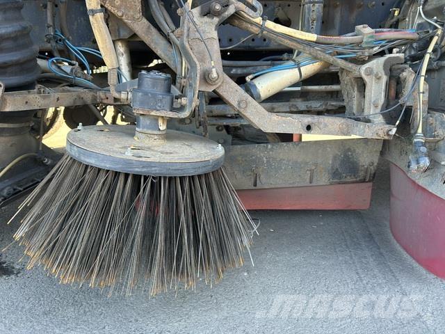 MAN TGM18.290 Sweeper trucks