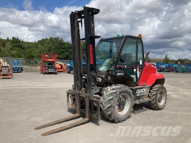 Manitou M30-4 Rough terrain truck