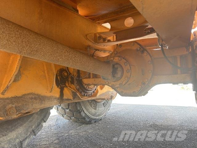 Moxy MT31 Articulated Haulers