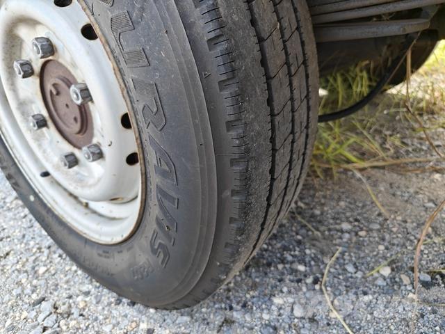 Nissan ATLAS Flatbed/Dropside trucks