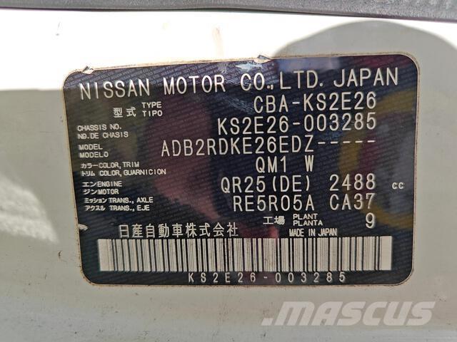 Nissan Caravan Mini bus