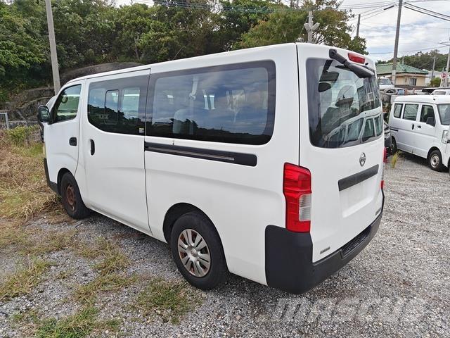 Nissan Caravan Mini bus