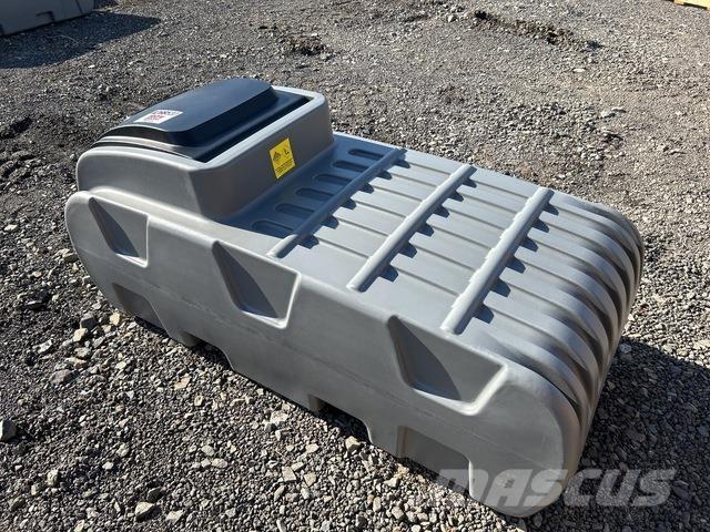  Olsen DD500 Fuel and additive tanks