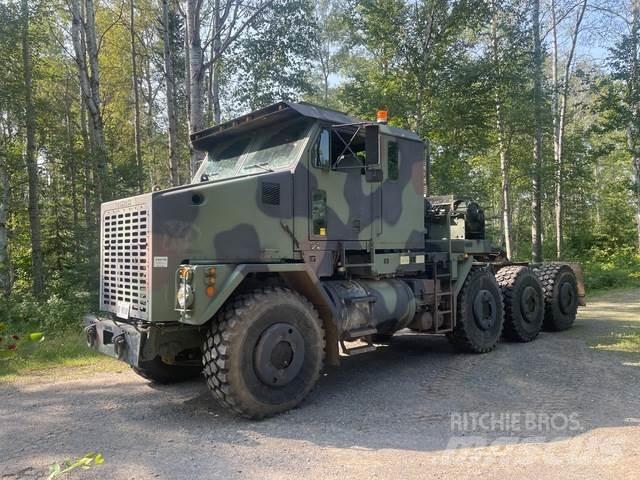 Oshkosh M1070 Truck Tractor Units