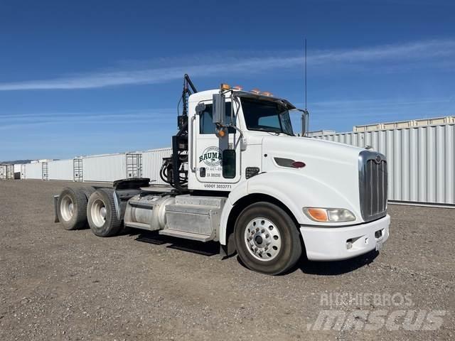 Peterbilt  Truck Tractor Units
