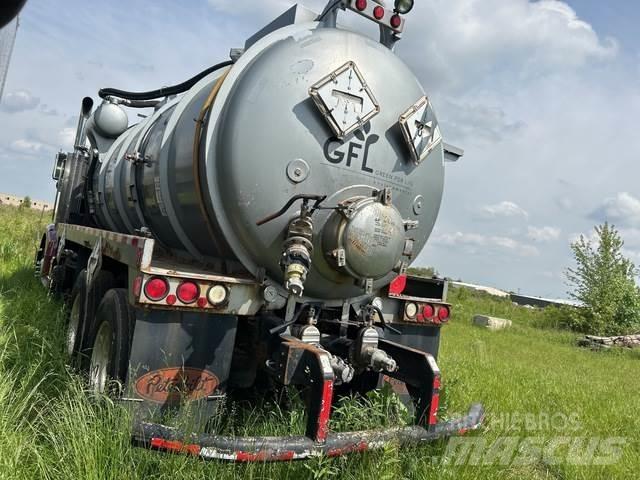 Peterbilt  Sewage disposal Trucks