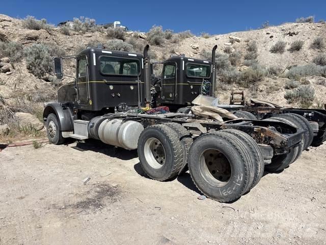 Peterbilt  Truck Tractor Units