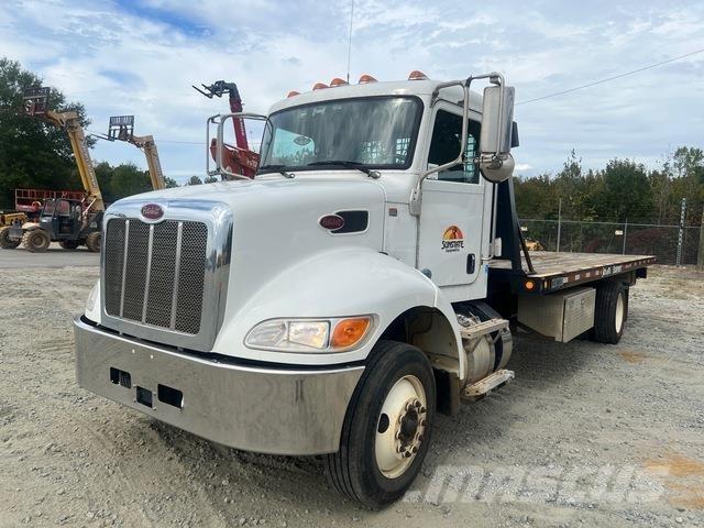 Peterbilt 337 Recovery vehicles