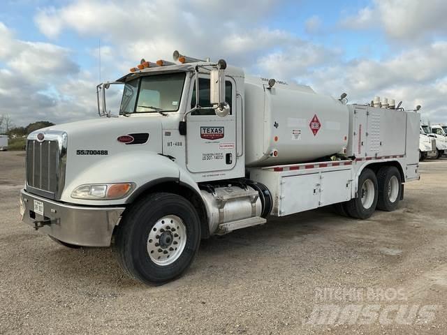 Peterbilt 348 Tanker trucks