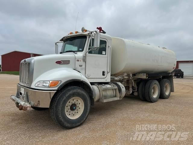 Peterbilt 348 Water tankers