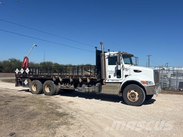 Peterbilt 348 Crane trucks