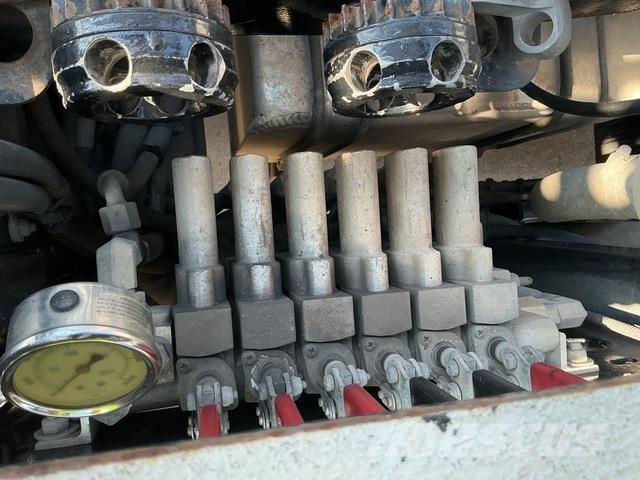 Peterbilt 365 Car carriers