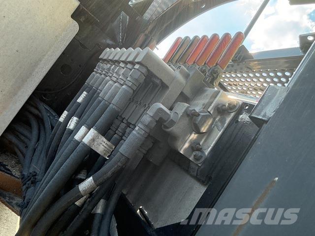 Peterbilt 365 Car carriers