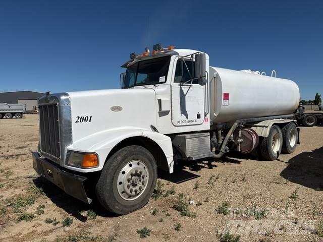 Peterbilt 377 Water tankers