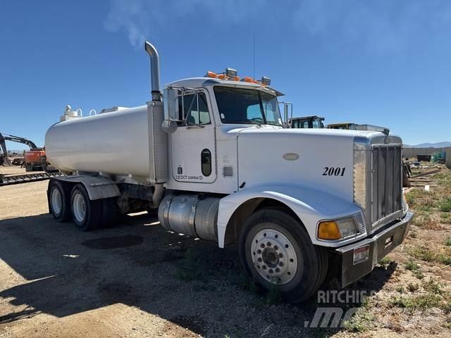 Peterbilt 377 Water tankers