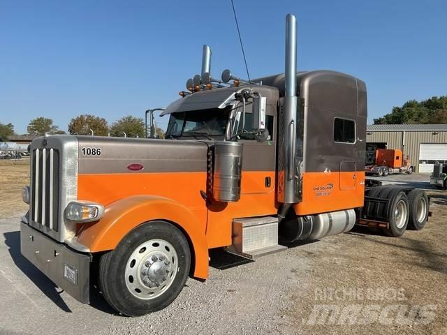 Peterbilt 379 Truck Tractor Units
