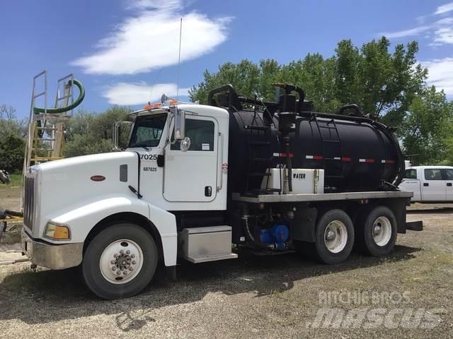 Peterbilt 385 Sewage disposal Trucks