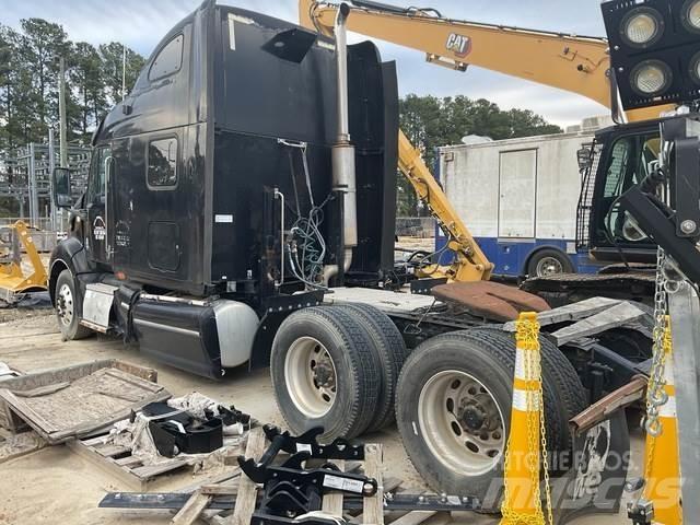 Peterbilt 387 Truck Tractor Units