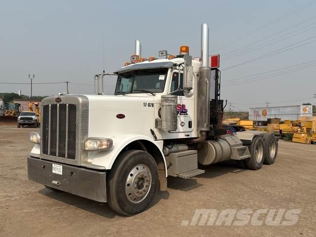 Peterbilt 388 Recovery vehicles