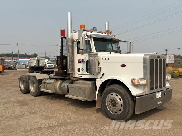 Peterbilt 388 Recovery vehicles