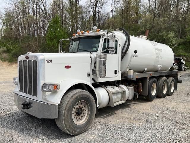 Peterbilt 389 Sewage disposal Trucks