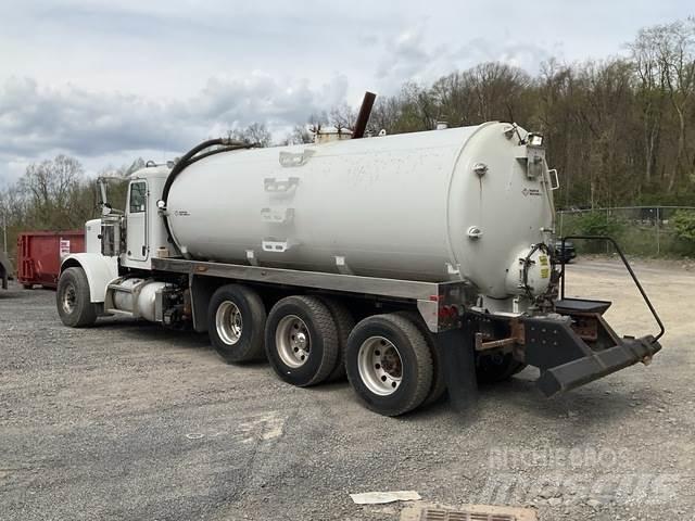 Peterbilt 389 Sewage disposal Trucks