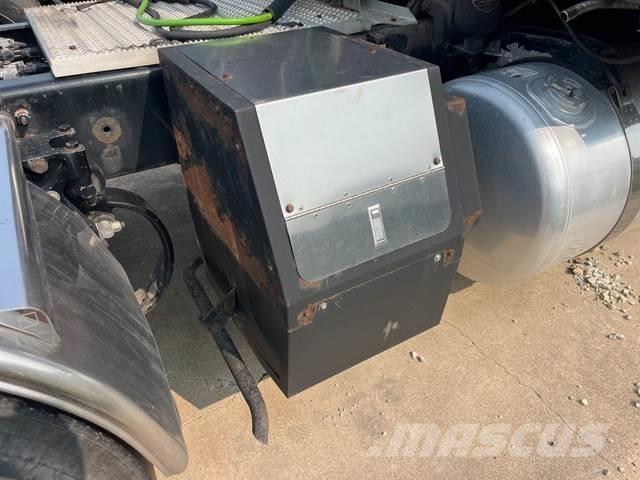 Peterbilt 389 Truck Tractor Units