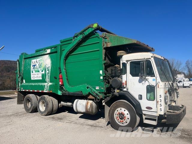 Peterbilt 520 Waste trucks