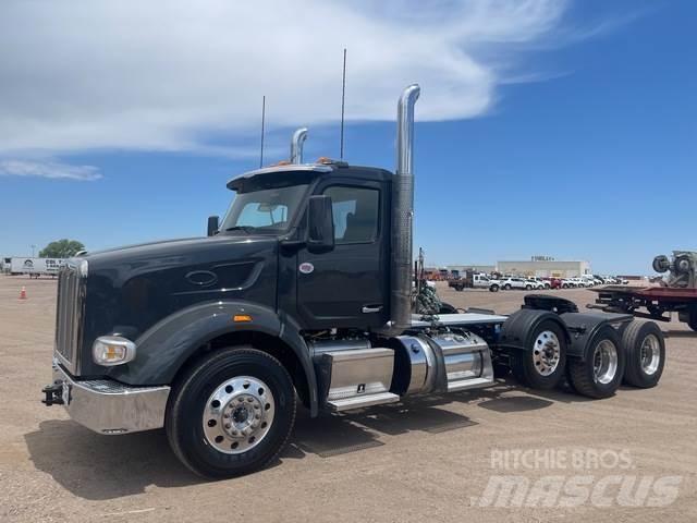 Peterbilt 567 Truck Tractor Units