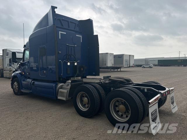 Peterbilt 579 Truck Tractor Units