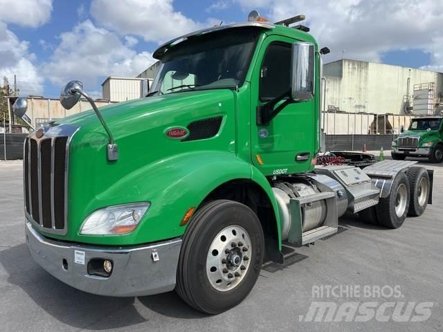 Peterbilt 579 Truck Tractor Units