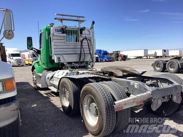Peterbilt 579 Truck Tractor Units