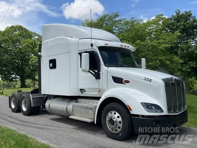 Peterbilt 579 Truck Tractor Units