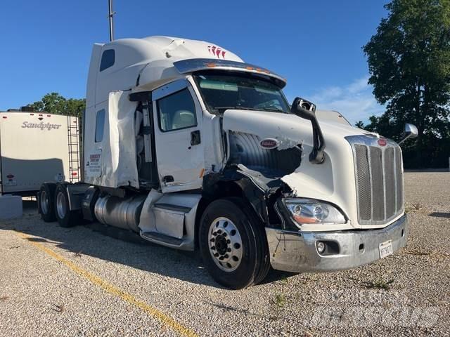 Peterbilt 579 Truck Tractor Units