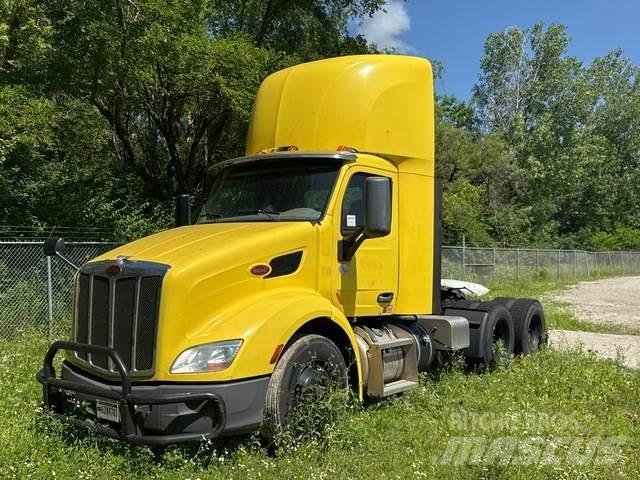 Peterbilt 579 Truck Tractor Units