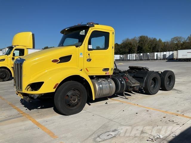 Peterbilt 579 Truck Tractor Units