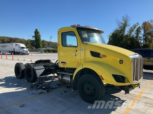 Peterbilt 579 Truck Tractor Units