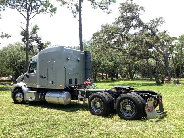 Peterbilt 579 Truck Tractor Units