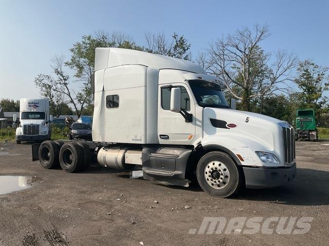 Peterbilt 579 Truck Tractor Units