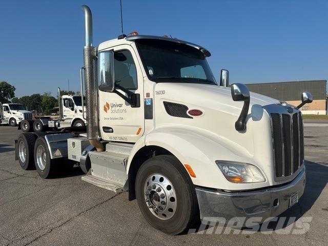 Peterbilt 579 Truck Tractor Units