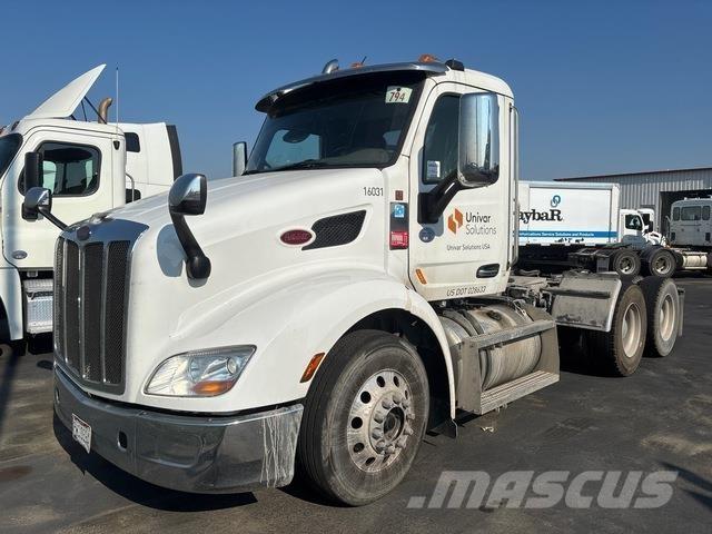 Peterbilt 579 Truck Tractor Units